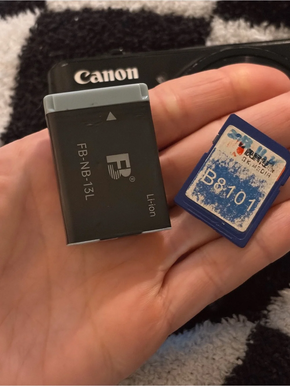 Canon PowerShot SX740 HS Digital Camera in Black